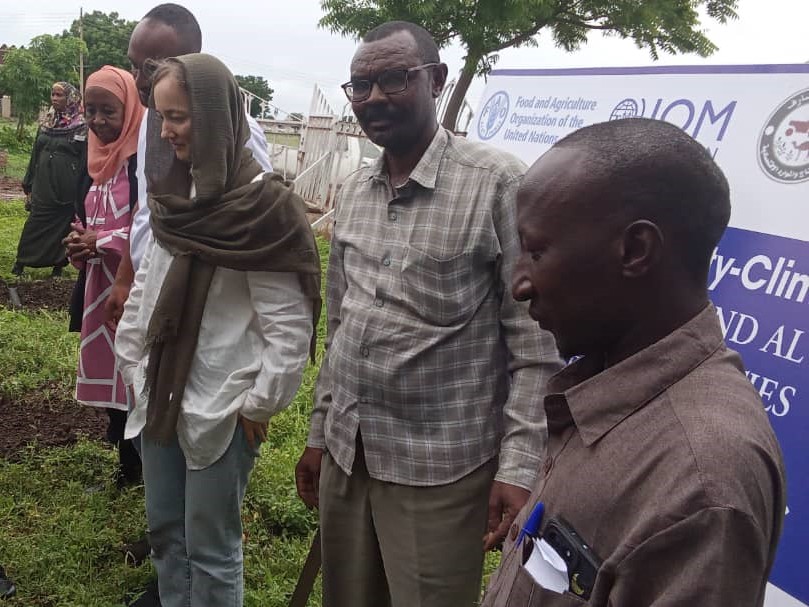 وزارة الإنتاج تتفقد مشروعات تنموية بمحلية القلابات الغربية بمشاركة شركاء دوليين